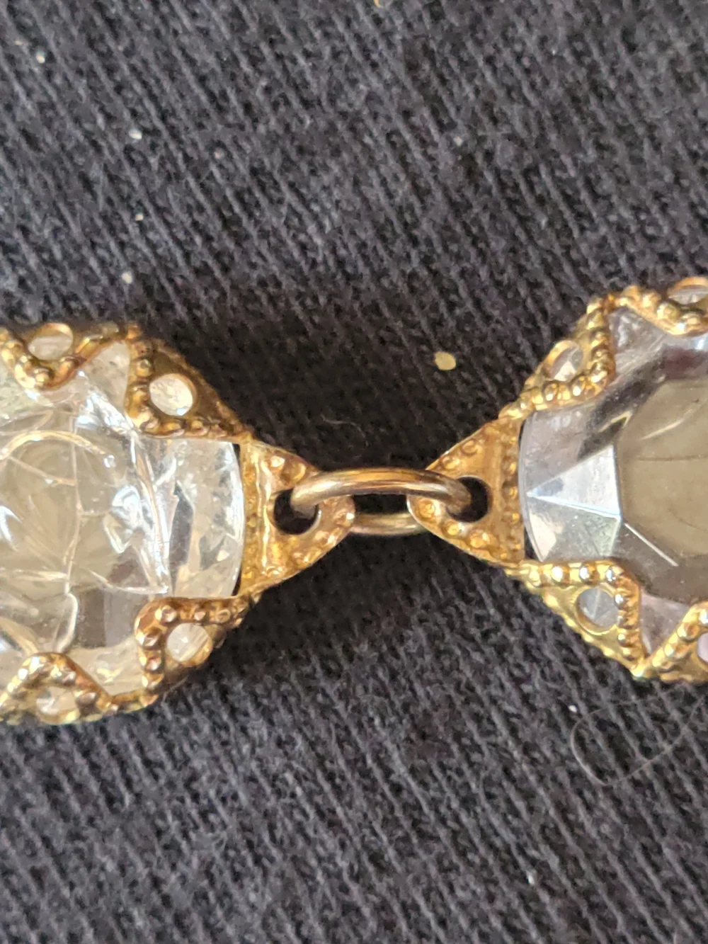 N/A elegant gold